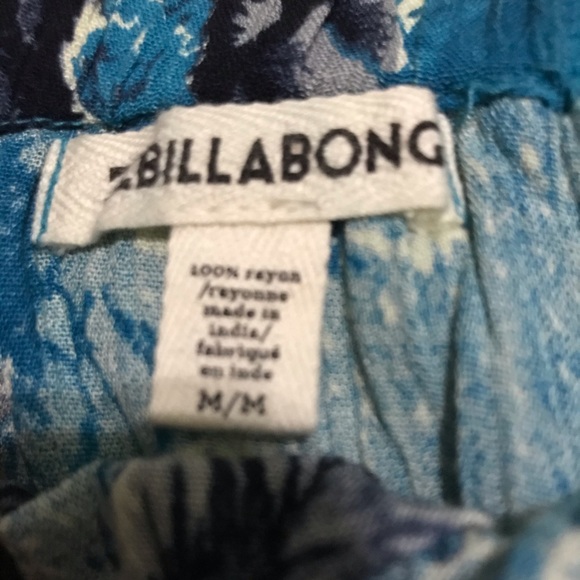 BILLABONG floral halter top blouse 🌸 - Picture 3 of 3